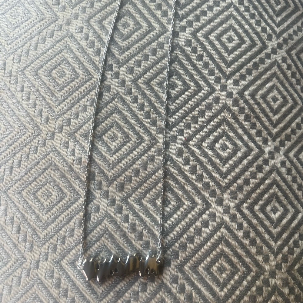 French Connection Silver Crystal Necklace NWT - Picture 4 of 7
